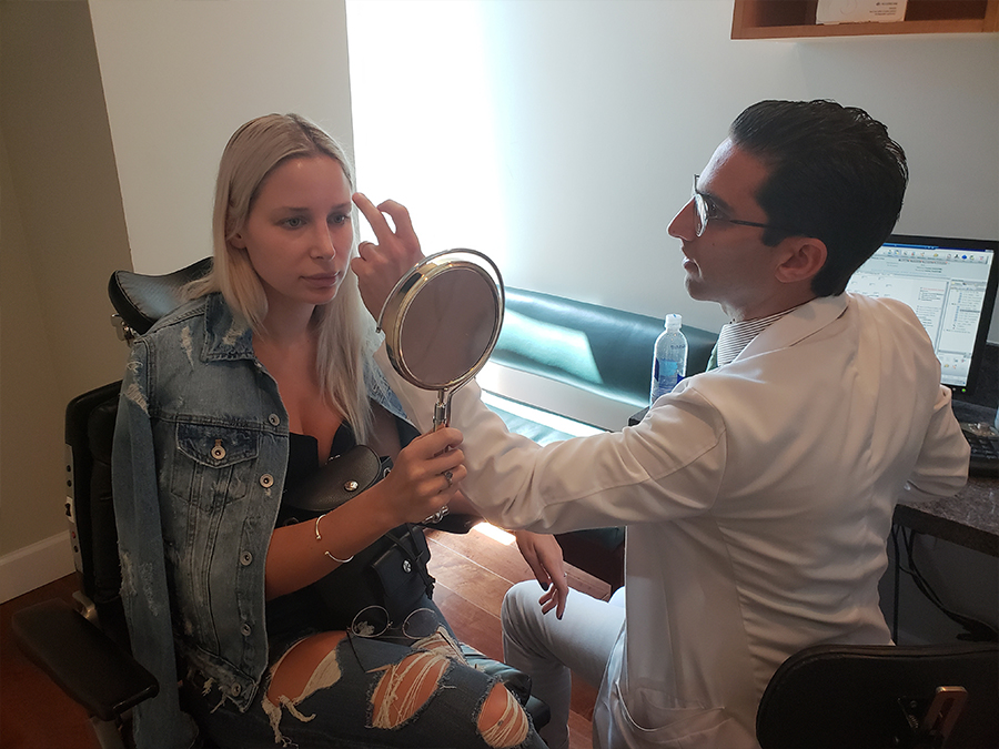 Valencia Chief Eyelid Surgeon Eyesthetica Eye Surgeon Dr Michael Burnstine M.D.